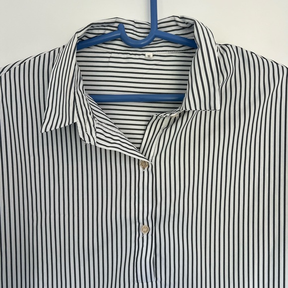 3/4 Sleeve Length, half button up shirt - Picture 2 of 6